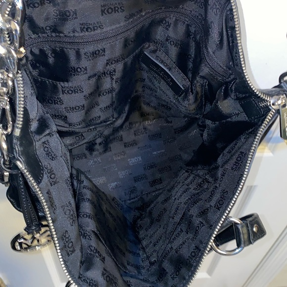 Michael Kors - black purse with silver chain accents - Picture 6 of 6